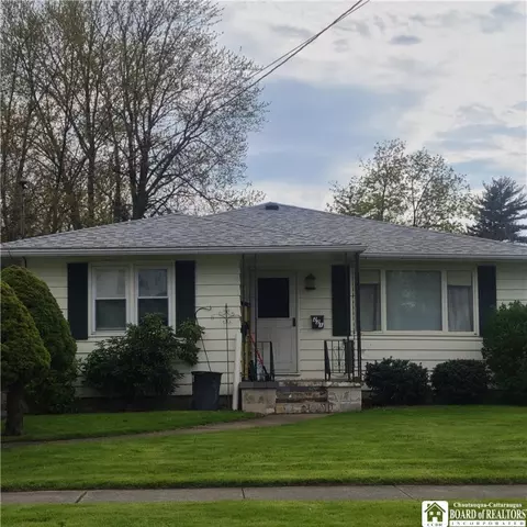 221 Maple Ave, Dunkirk, NY 14048