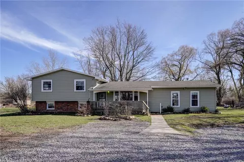 360 Boughton Hill Rd, Honeoye Falls, NY 14472