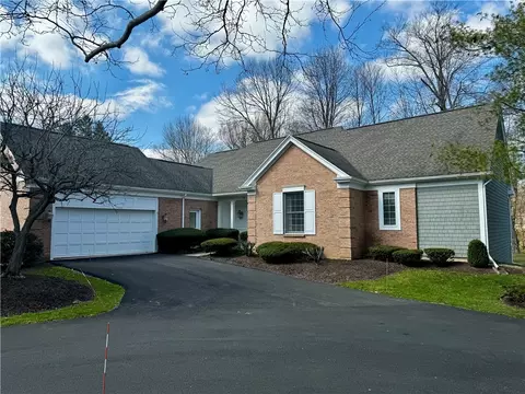 20 Woodbury Pl, Rochester, NY 14618