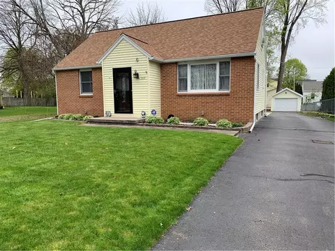 117 William St, East Rochester, NY 14445