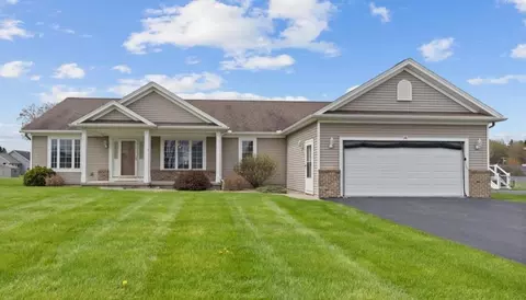 148 Queensland Dr, Spencerport, NY 14559