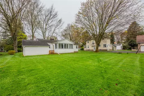 284 Pine Grove Ave, Irondequoit, NY 14617 photo 22
