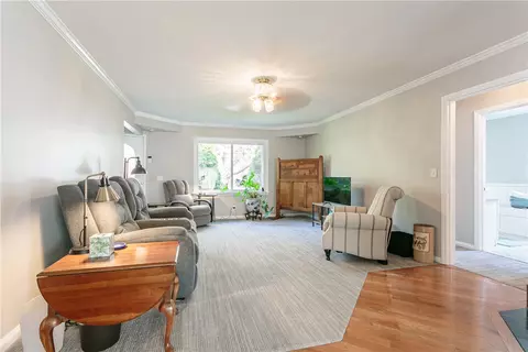 489 List Ave, Irondequoit, NY 14617 photo 14