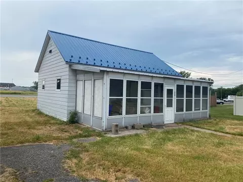 440 W State St, Albion, NY 14411