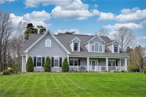 1128 Canopy Trl, Webster, NY 14580