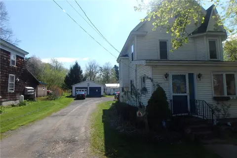 6884 Main St, Red Creek, NY 13143