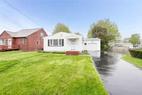 61 Bennett Ave, Irondequoit, NY 14609