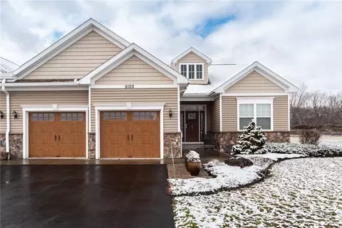 5103 Red Oak Ln, Batavia, NY 14020