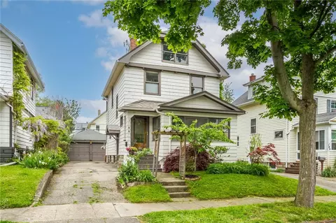88 Mckinley St, Rochester, NY 14609