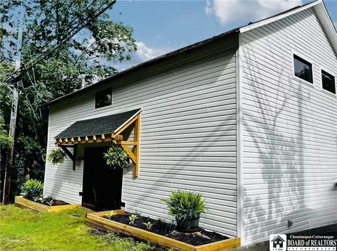 117 Hunt Rd, Ellicott, NY 14701