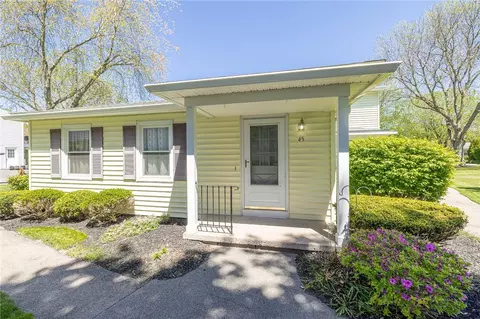 45 Swan Trl, Perinton, NY 14450