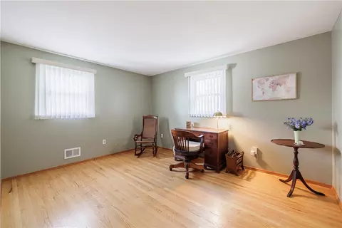 176 Kearney Dr, Irondequoit, NY 14617 photo 21