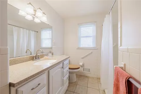 176 Kearney Dr, Irondequoit, NY 14617 photo 22