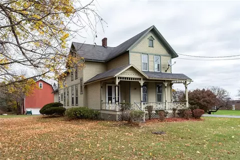 8215 Lewiston Rd, Batavia, NY 14020