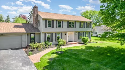 106 Stuyvesant Rd, Pittsford, NY 14534