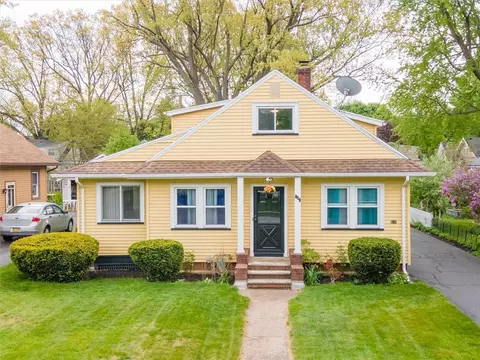 181 Garford Rd, Irondequoit, NY 14622