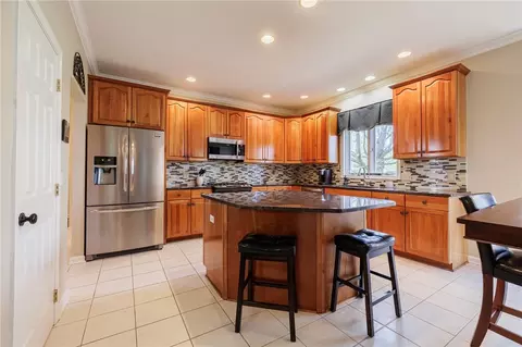 4 Dangelo Dr, Webster, NY 14580 photo 9