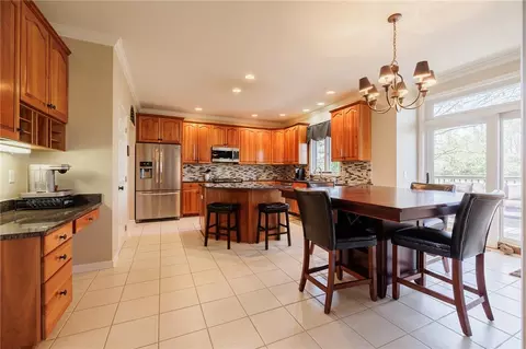 4 Dangelo Dr, Webster, NY 14580 photo 8
