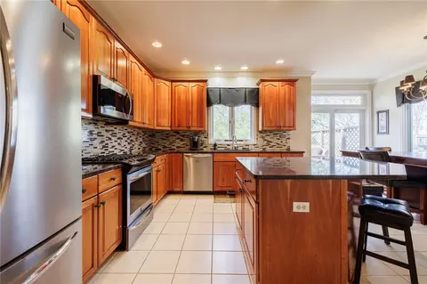 4 Dangelo Dr, Webster, NY 14580 photo 12
