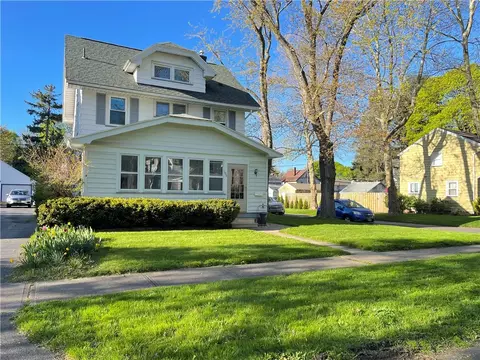134 Leland Rd, Irondequoit, NY 14617