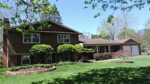 419 East St, Pittsford, NY 14534