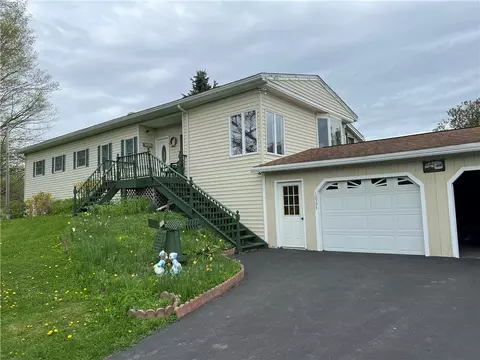 10993 Davis Rd, West Winfield, NY 13491