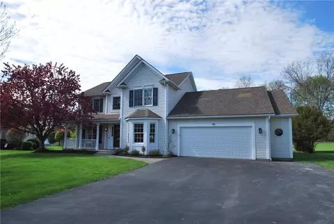 40 Littlewood Ln W Ln W, Rochester, NY 14625