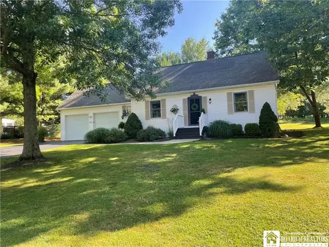 417 E Virginia Cir, Jamestown, NY 14701