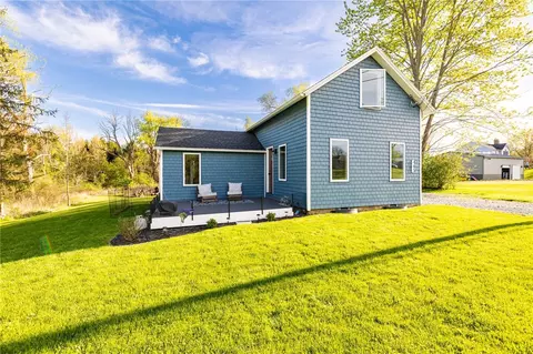 485 Bromley Rd, Riga, NY 14428