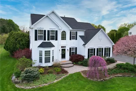 21 Chadwick Mnr, Perinton, NY 14450