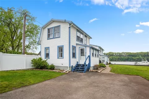 245 Lake Rd, Webster, NY 14580