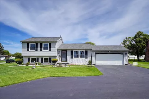 592 Long Pond Rd, Greece, NY 14612