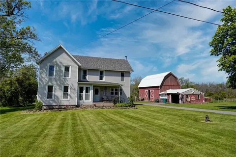 2668 Brick Schoolhouse Rd, Hilton, NY 14468