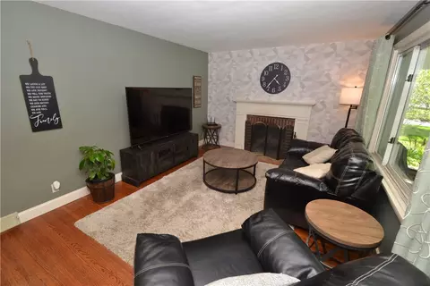 223 Winfield Rd, Irondequoit, NY 14622 photo 9