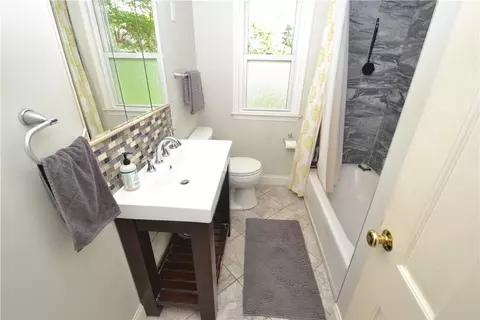 223 Winfield Rd, Irondequoit, NY 14622 photo 23