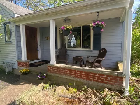 223 Winfield Rd, Irondequoit, NY 14622 photo 5