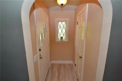 223 Winfield Rd, Irondequoit, NY 14622 photo 8