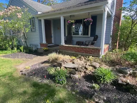 223 Winfield Rd, Irondequoit, NY 14622 photo 4