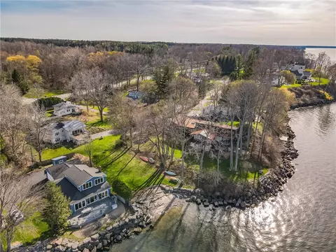 1056 Lake Rd, Webster, NY 14580 photo 9