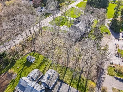 1056 Lake Rd, Webster, NY 14580 photo 16