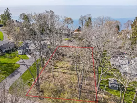 1056 Lake Rd, Webster, NY 14580