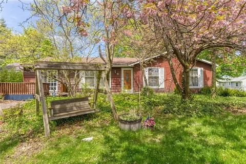 18 Judy Ann Dr, Greece, NY 14616
