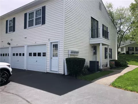 25 Heron S, Perinton, NY 14450