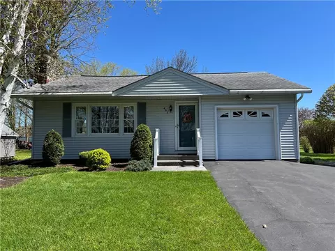 493 Fairview Dr, Winfield, NY 13491