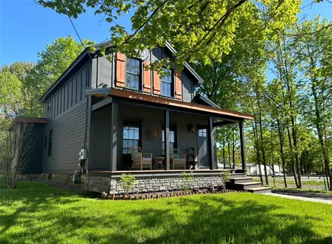 17 Rexford St, Norwich, NY 13815