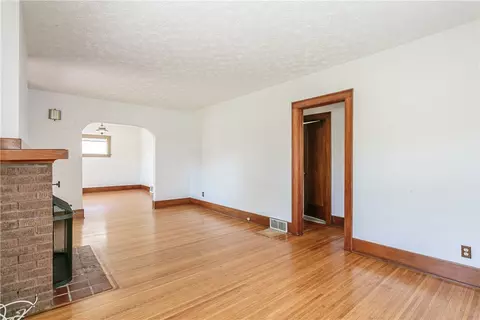 232 Brandon Rd, Irondequoit, NY 14622 photo 4