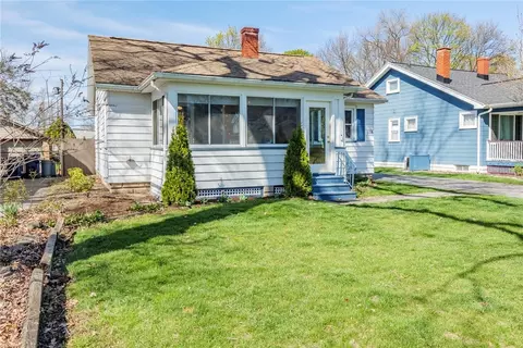108 Garford Rd, Irondequoit, NY 14622