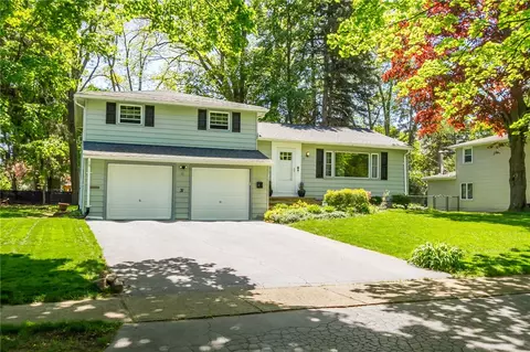 31 Sansharon Dr, Irondequoit, NY 14617 photo 2