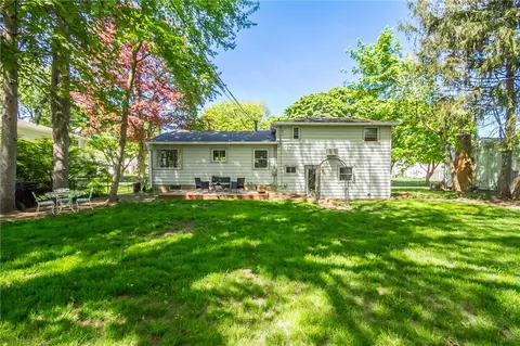 31 Sansharon Dr, Irondequoit, NY 14617 photo 31