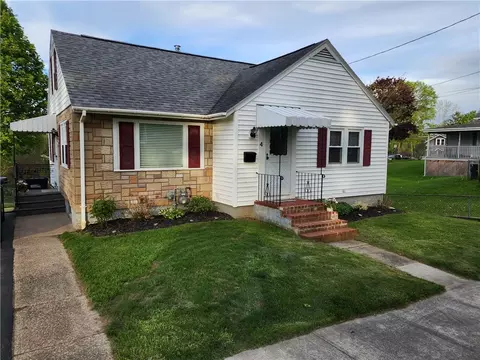 4 Cherry St, Mount Morris, NY 14510